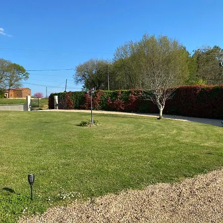 3 Etoiles Avec Piscine Dordogne *