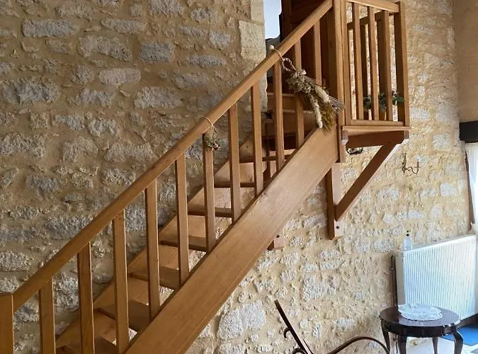 Dordogne 11 Personnes Piscine Minzac