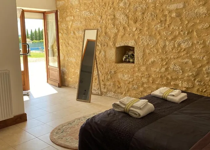 ヴィラ Dordogne 11 Personnes Piscine Minzac